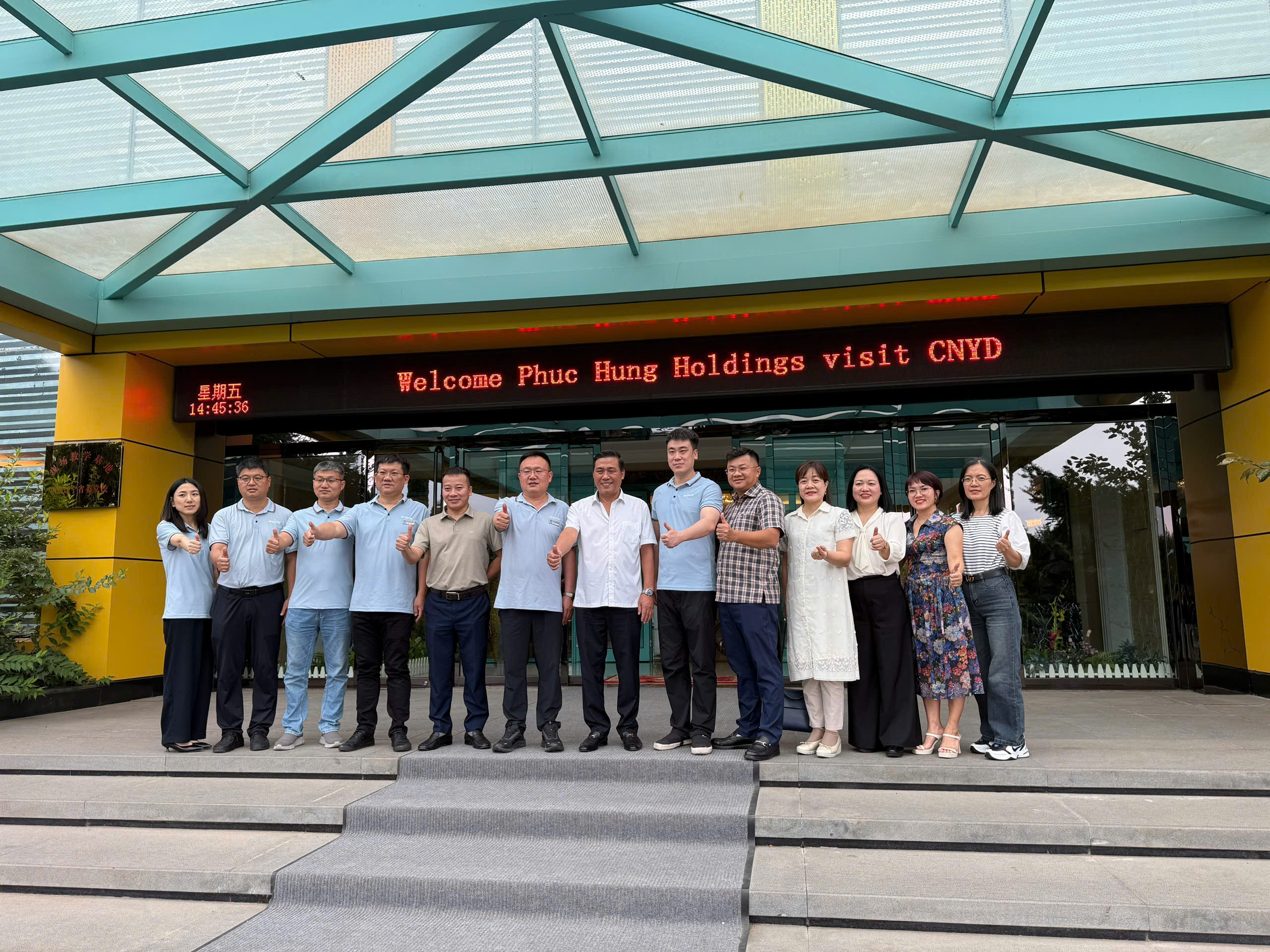 LÃNH ĐẠO PHỤC HƯNG HOLDINGS ĐẾN THĂM VÀ LÀM VIỆC VỚI CÁC ĐỐI TÁC THUỘC TẬP ĐOÀN CNYD TẠI THẨM DƯƠNG, TRUNG QUỐC