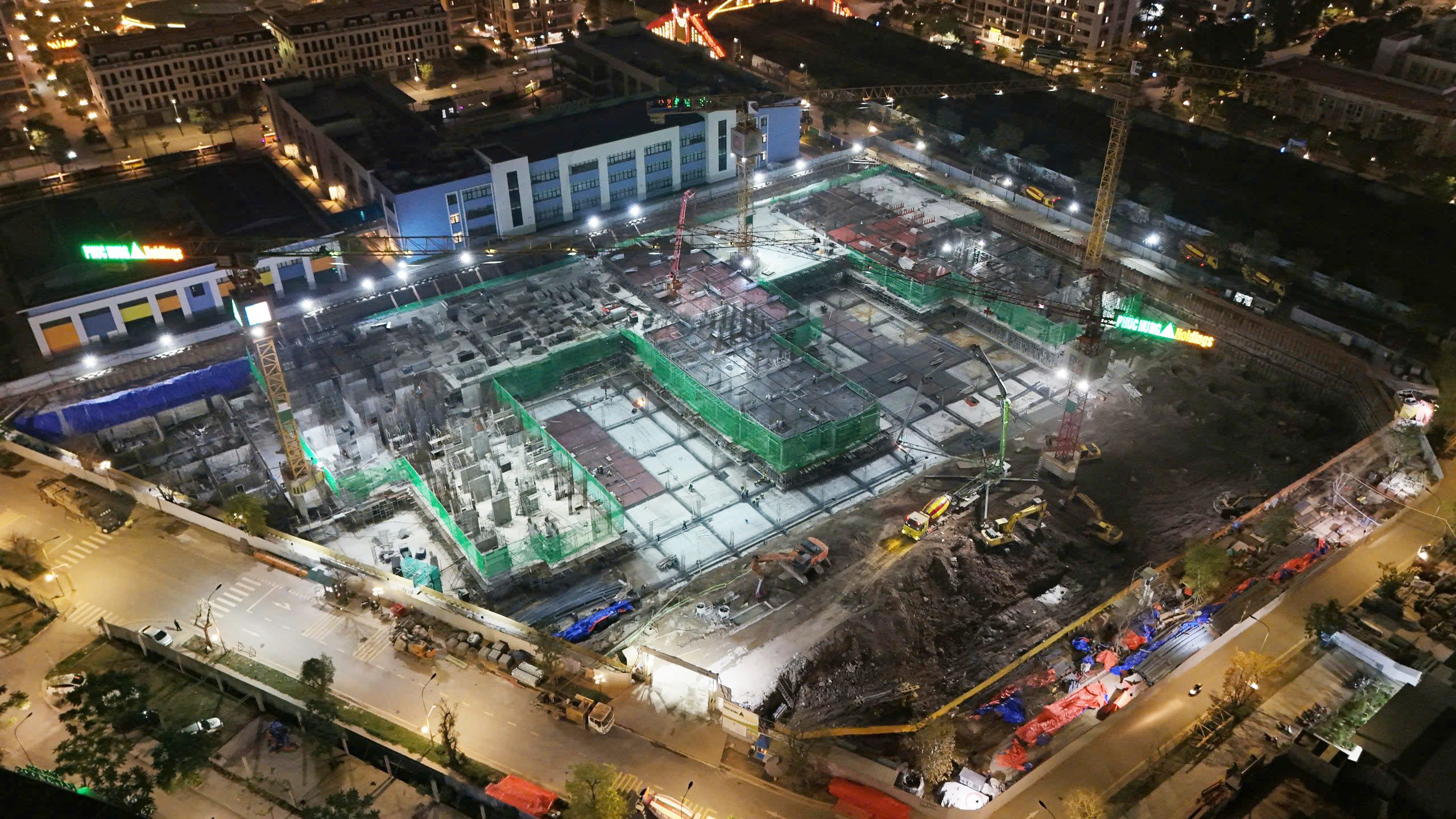 THI CÔNG XUYÊN ĐÊM TRÊN CÔNG TRƯỜNG THE VICTORIA SMART CITY