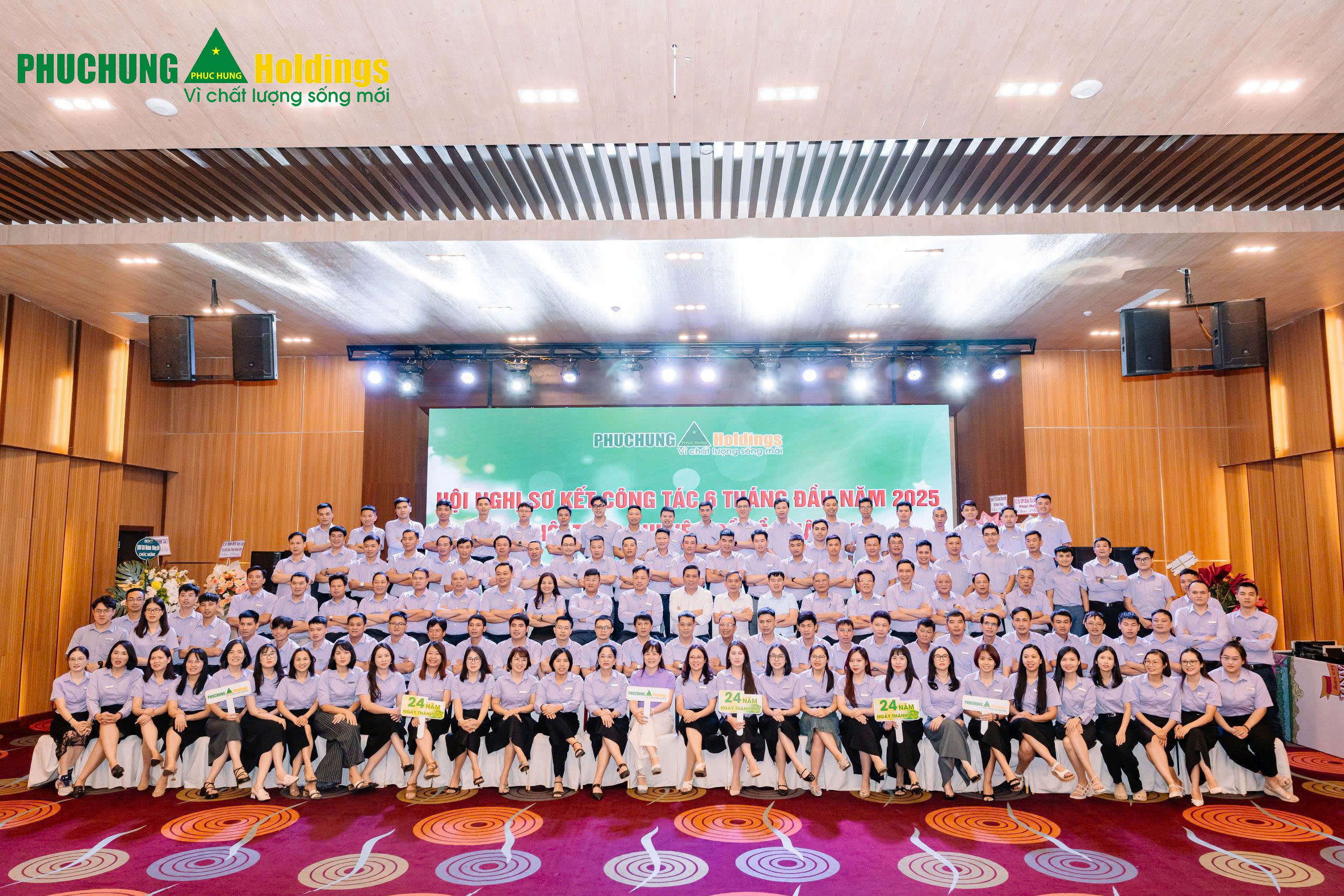 KỶ NIỆM 24 NĂM THÀNH LẬP PHỤC HƯNG HOLDINGS: HÀNH TRÌNH KIẾN TẠO VÀ TRI ÂN