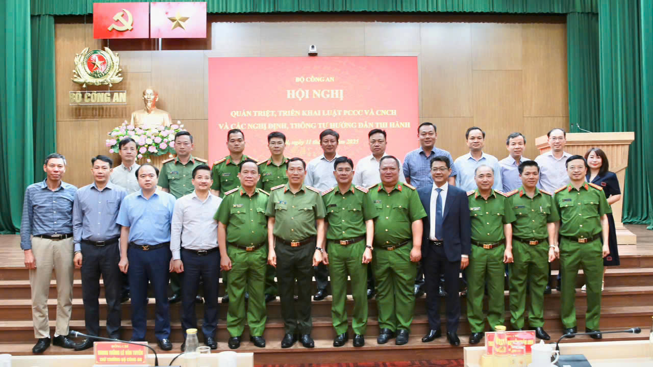 PHỤC HƯNG HOLDINGS THAM DỰ HỘI NGHỊ QUÁN TRIỆT, TRIỂN KHAI LUẬT PHÒNG CHÁY, CHỮA CHÁY VÀ CỨU NẠN, CỨU HỘ VÀ CÁC NGHỊ ĐỊNH, THÔNG TƯ HƯỚNG DẪN THI HÀNH