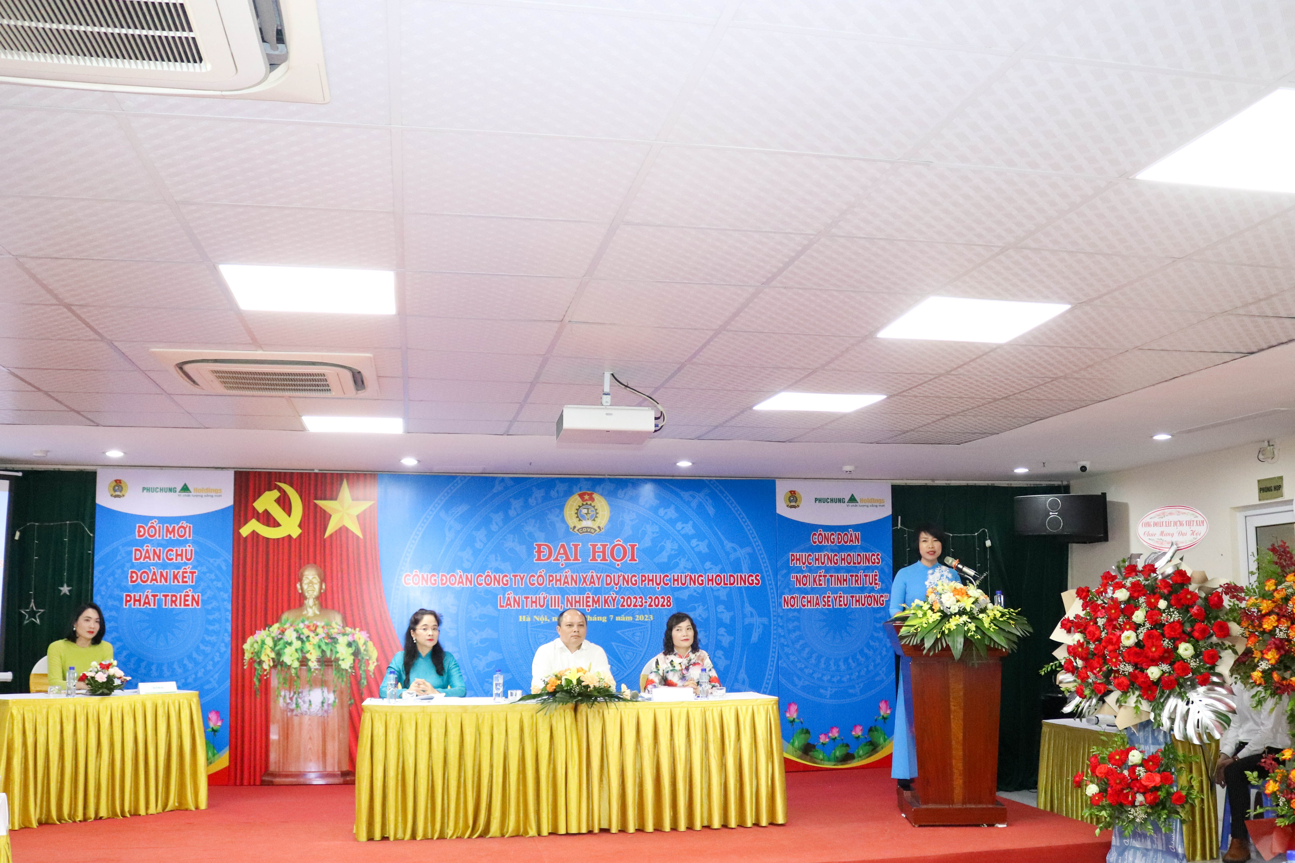 Phục Hưng Holdings tổ chức thành công Đại hội lần thứ III, nhiệm kỳ 2023 - 2028