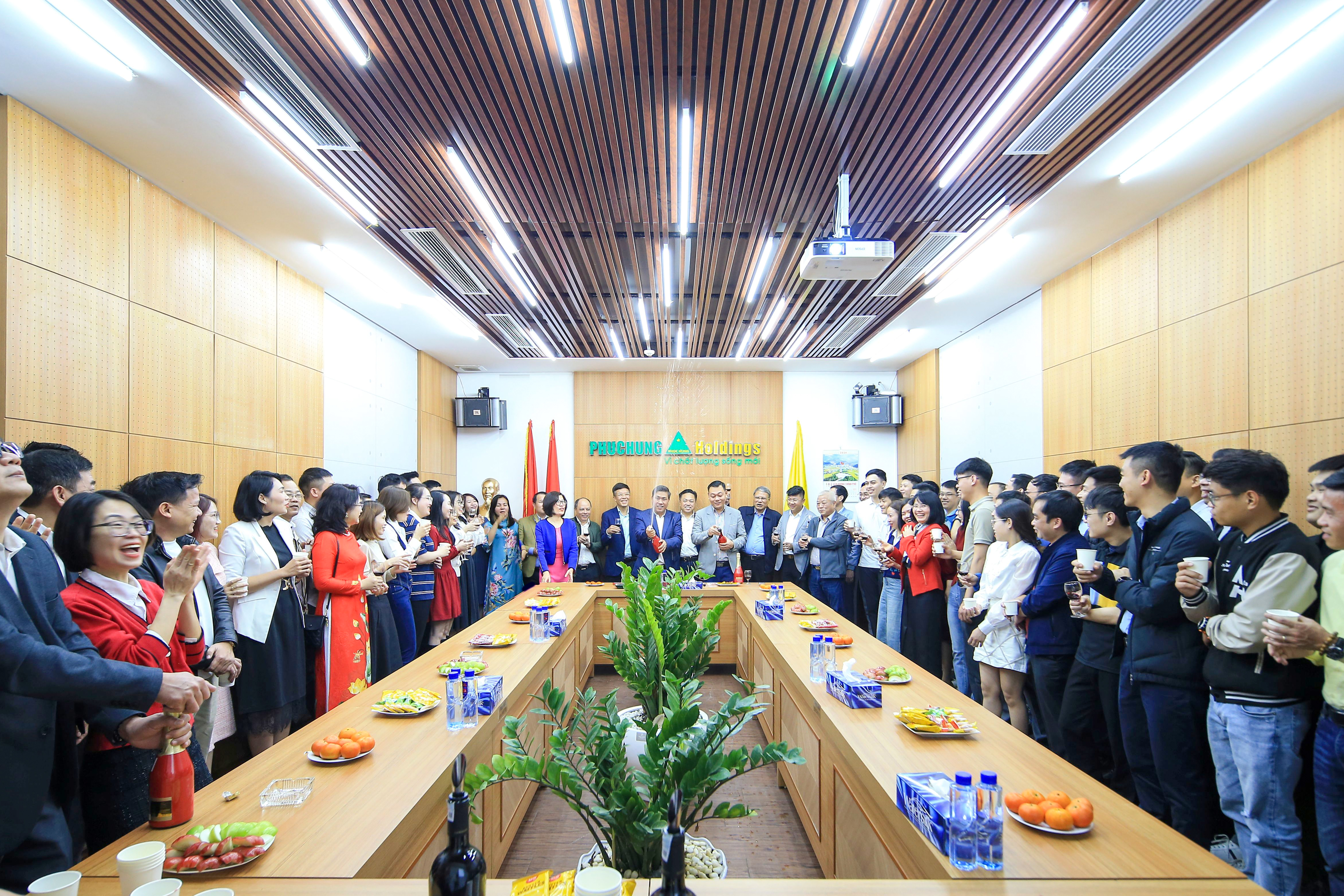 CÁC HOẠT ĐỘNG KHAI XUÂN VÀ KHỞI ĐỘNG NĂM MỚI CỦA PHỤC HƯNG HOLDINGS