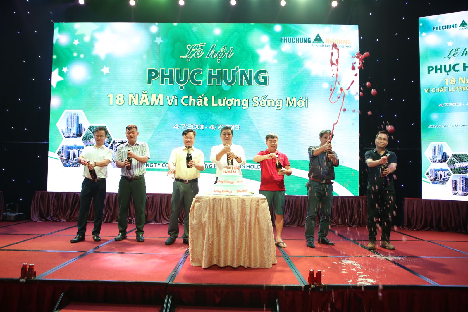 Công ty Cổ phần Xây dựng Phục Hưng Holdings chặng đường 18 năm thành lập và phát triển