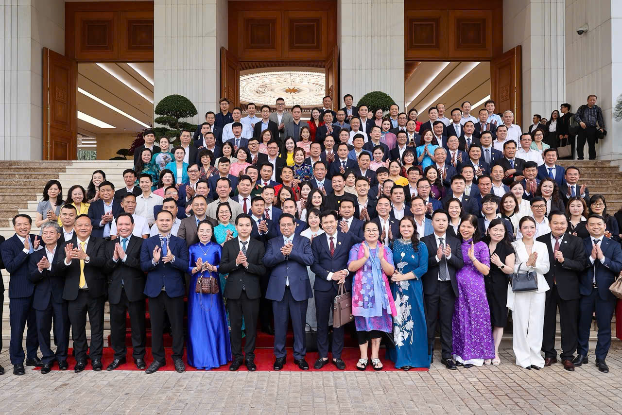 TỔNG GIÁM ĐỐC ĐẶNG TRỌNG ĐỨC THAM DỰ HỘI NGHỊ “DOANH NGHIỆP GÓP PHẦN VÀO TĂNG TRƯỞNG HAI CON SỐ VÀ THỦ TƯỚNG CHÍNH PHỦ TRI ÂN DOANH NGHIỆP”