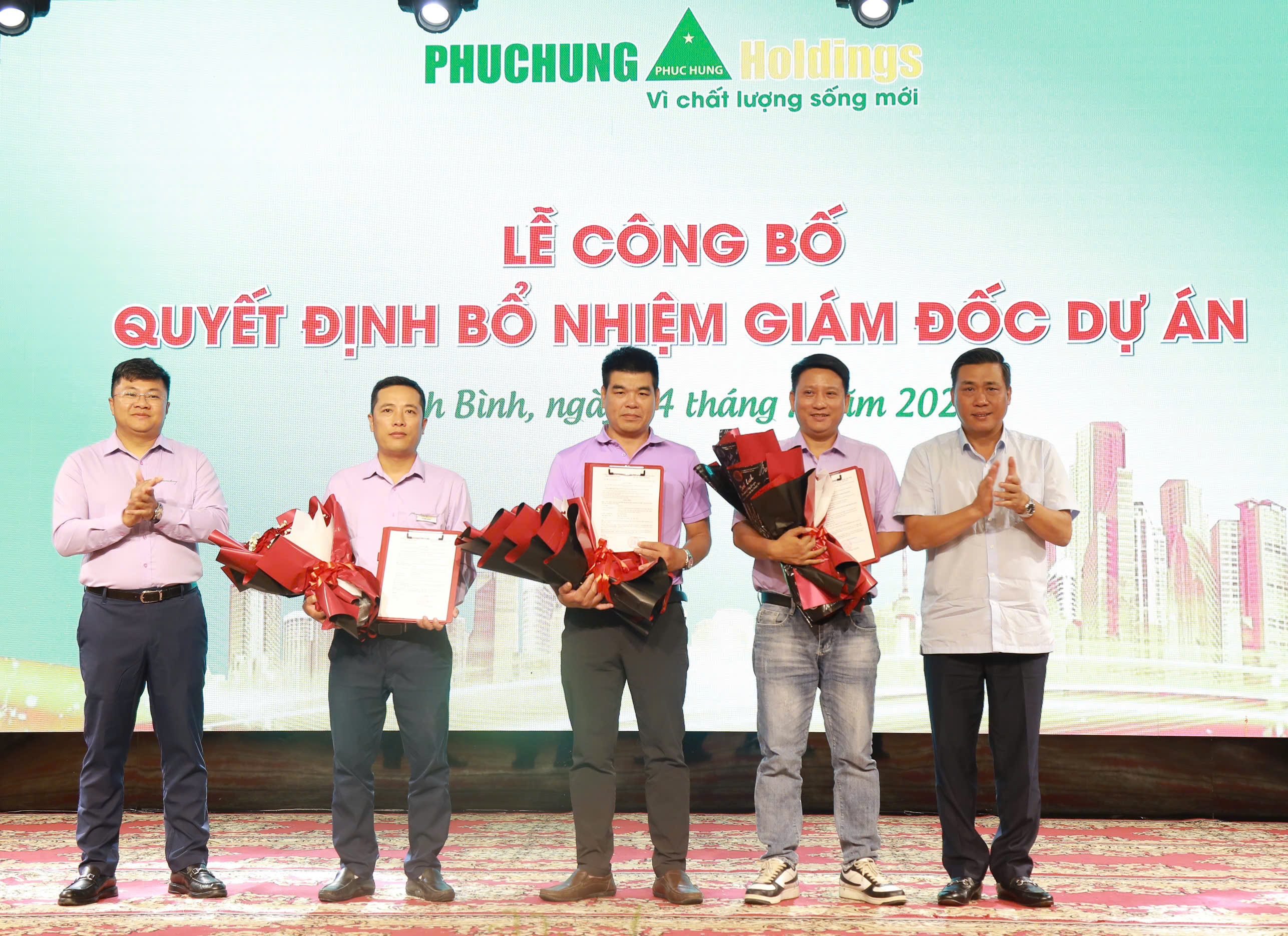 PHỤC HƯNG HOLDINGS TRAO QUYẾT ĐỊNH BỔ NHIỆM 03 GIÁM ĐỐC DỰ ÁN
